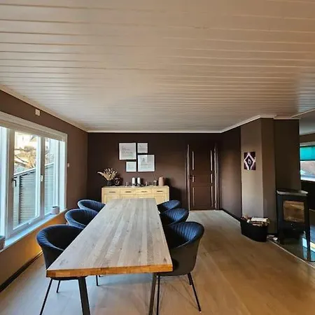 Tomannsbolig Sentralt Apartment